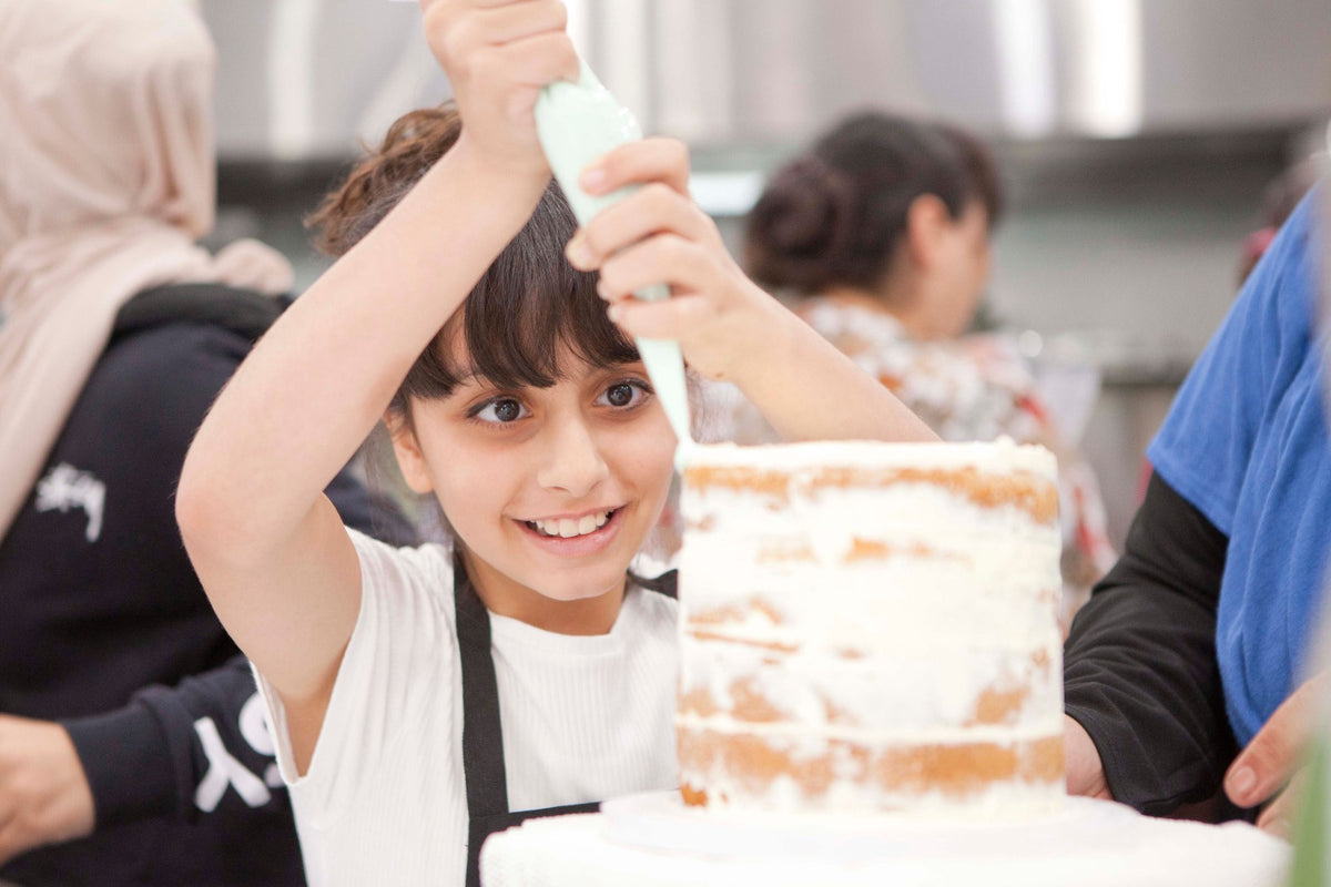 Cake decorating - holiday class